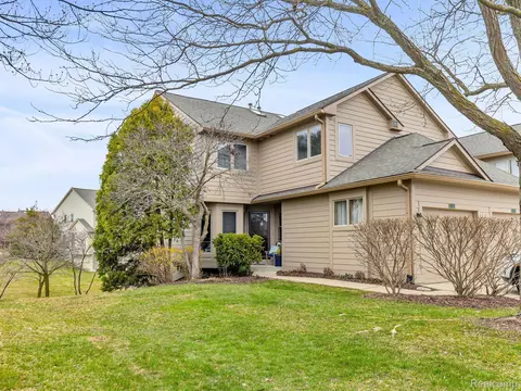 2028 Bancroft Dr, Pittsfield, MI 48108