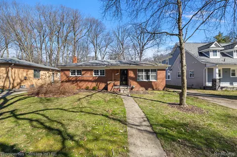 1346 Beech St, Plymouth, MI 48170