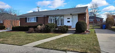 6894 Rosemary St, Dearborn Heights, MI 48127