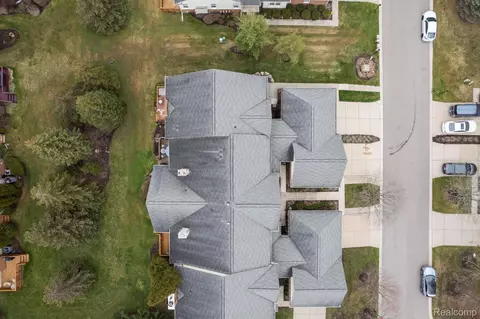 39852 Glenview, Northville, MI 48168