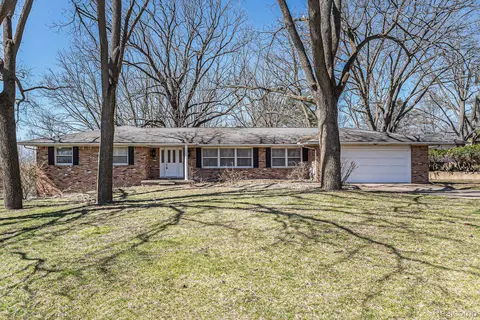 11209 Runyan Lake Rd, Tyrone, MI 48430