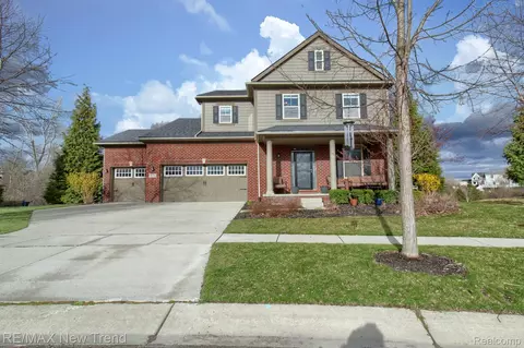 823 Lake Woods Dr, Canton, MI 48188