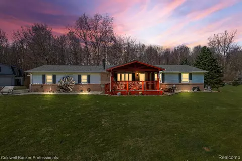 6595 Rogers Dr, North Branch, MI 48461
