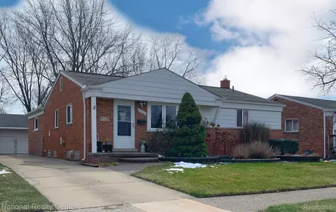 33201 Anita Dr, Westland, MI 48185