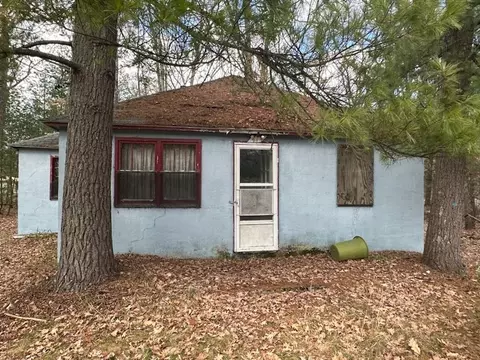 414 E Sandusky, Yates, MI 49642