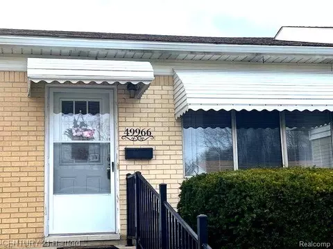 49966 Helfer Blvd, Wixom, MI 48393