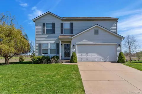 3106 Misty Creek Dr, Clayton, MI 48473
