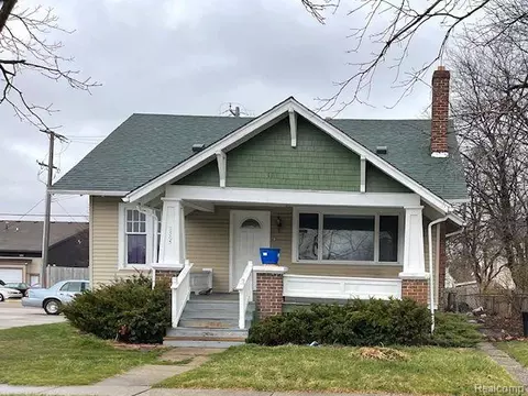 2305 Griswold St, Port Huron, MI 48060
