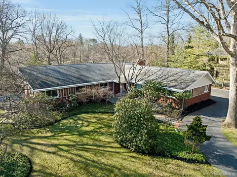 Undisclosed, Bloomfield Hills, MI 48301