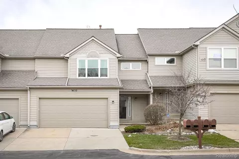 3632 Meadow Grove Trl, Pittsfield, MI 48108
