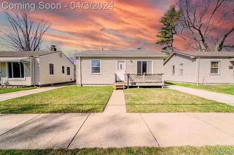 8890 Clippert St, Taylor, MI 48180