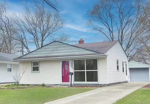 25212 Lehigh St, Dearborn Heights, MI 48125