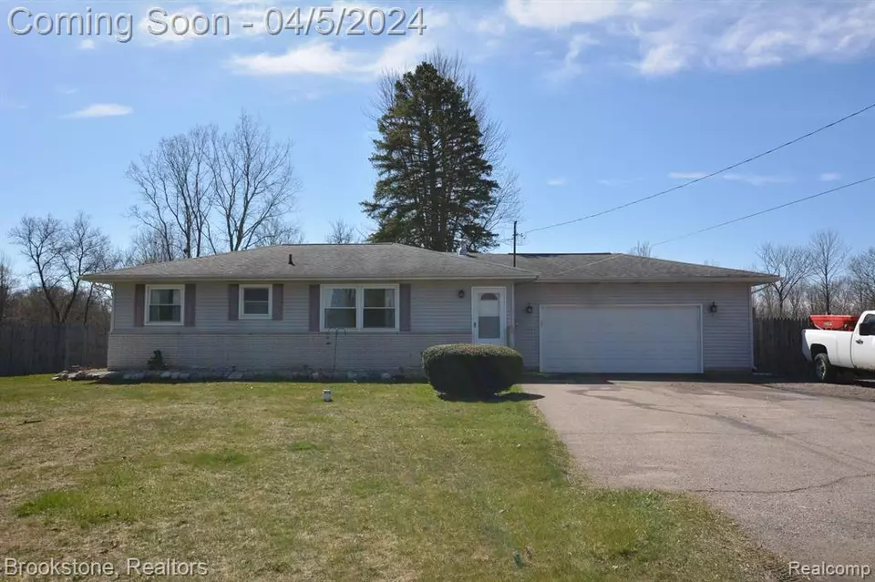 6219 Hill Rd, Swartz Creek, MI 48473 10 Photos Movoto