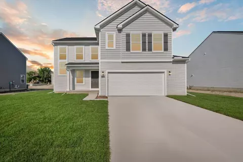 54535 Heron Cir, New Baltimore, MI 48047