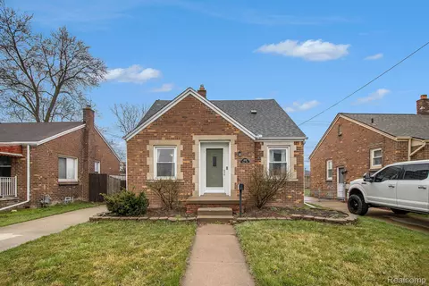 1450 23rd St, Wyandotte, MI 48192