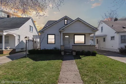 205 S Dorchester Ave, Royal Oak, MI 48067