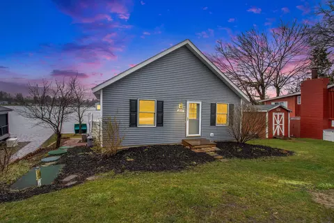 1697 Triangle Lake Rd, Marion, MI 48843
