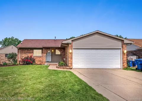 4331 Halkirk Dr, Waterford, MI 48329