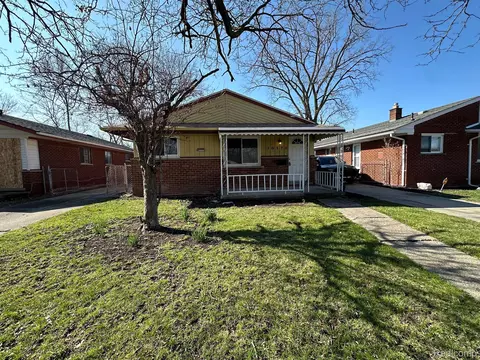 30173 Hazelwood St, Inkster, MI 48141