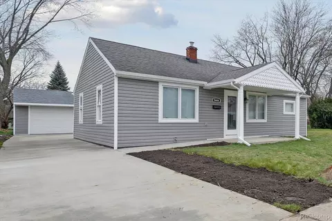 5666 Grindley Park St, Dearborn Heights, MI 48125
