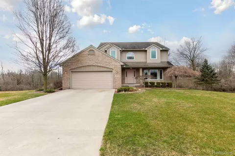 705 Coventry, Saline, MI 48176