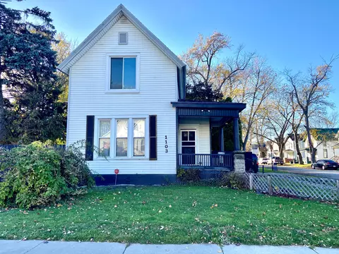 1103 Tenth St, Port Huron, MI 48060
