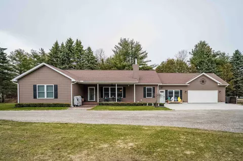 5542 Cass River Rd, Forestville, MI 48434