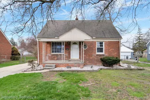 10007 Arcola St, Livonia, MI 48150