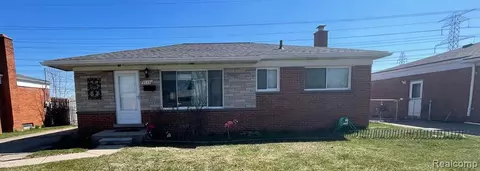 25354 Palomino Ave, Warren, MI 48089