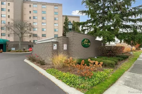 34432 Jefferson Ave # 2, Harrison Township, MI 48045