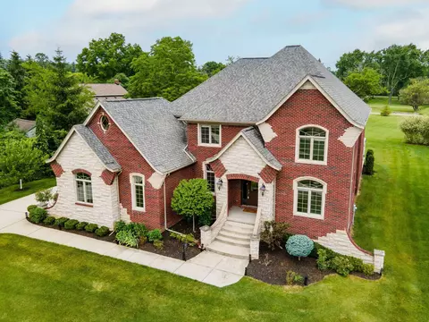 55 Pine Creek Crt Ct, Troy, MI 48085