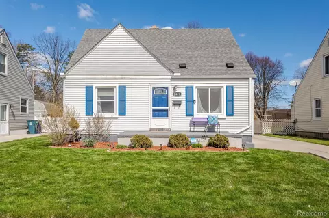 2449 Kalama Ave, Royal Oak, MI 48067