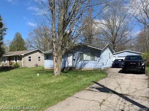 2123 Mackinaw Dr, Davison, MI 48423