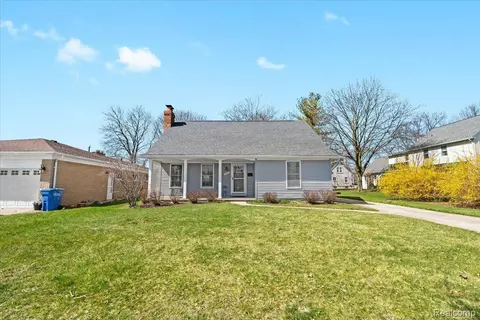 31839 Blair Dr, Warren, MI 48092