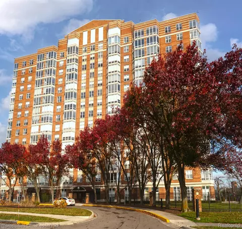 250 E Harbortown Dr #805, Detroit, MI 48207