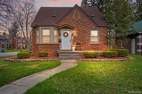 22450 Cherry Hill St, Dearborn, MI 48124