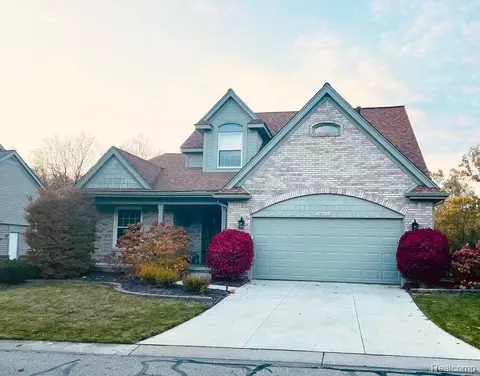28807 Hearthstone Dr, Novi, MI 48377