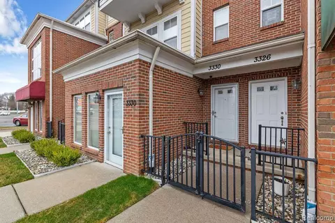 3330 Hilton Rd, Ferndale, MI 48220