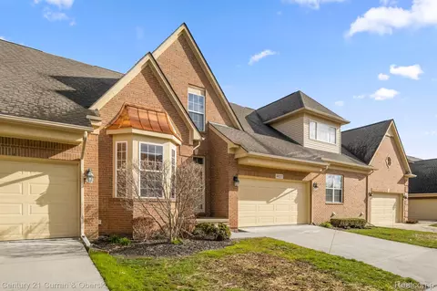 4027 Forest Bridge Dr, Canton, MI 48188