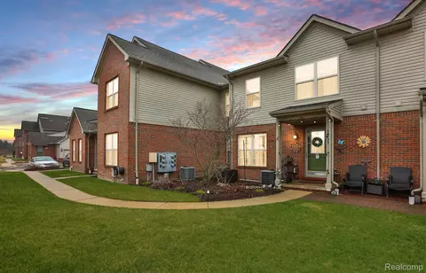 48725 Chelmsford, Chesterfield, MI 48047