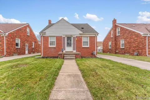1378 Philomene Blvd, Lincoln Park, MI 48146