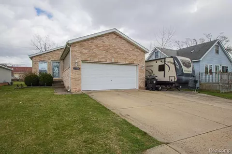 15778 Wormer, Redford, MI 48239