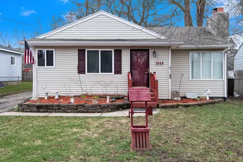 1048 Corydon Dr, Mount Morris, MI 48458