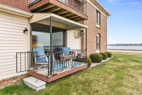 1900 River Rd A2 Rd, Marysville, MI 48040