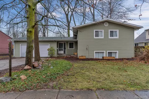 3000 Norwich Rd, Lansing, MI 48911