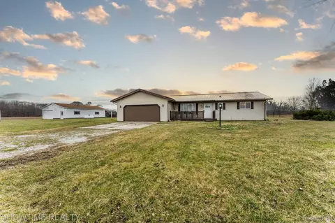 10703 Sparling Rd, Riley, MI 48041