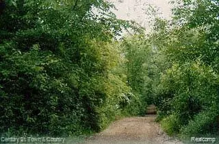 L21 Blue Jay Way, West Bloomfield, MI 48322