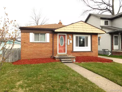 26545 Barrington St, Madison Heights, MI 48071