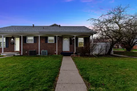 8550 Spinnaker Way, Ypsilanti, MI 48197
