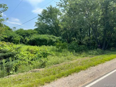 0 N Burkhart Rd, Howell, MI 48855